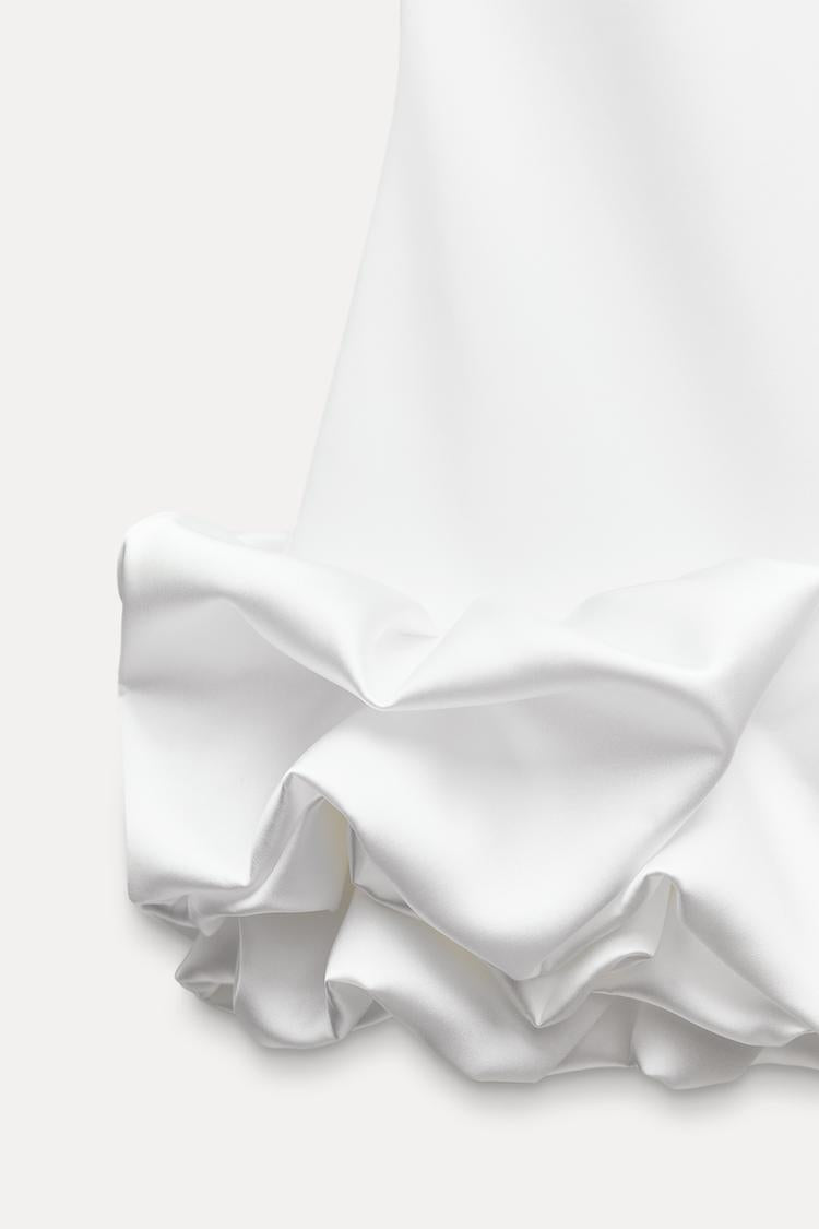 Eleganza – Rochie Mini de Damă cu Volane și Pliuri