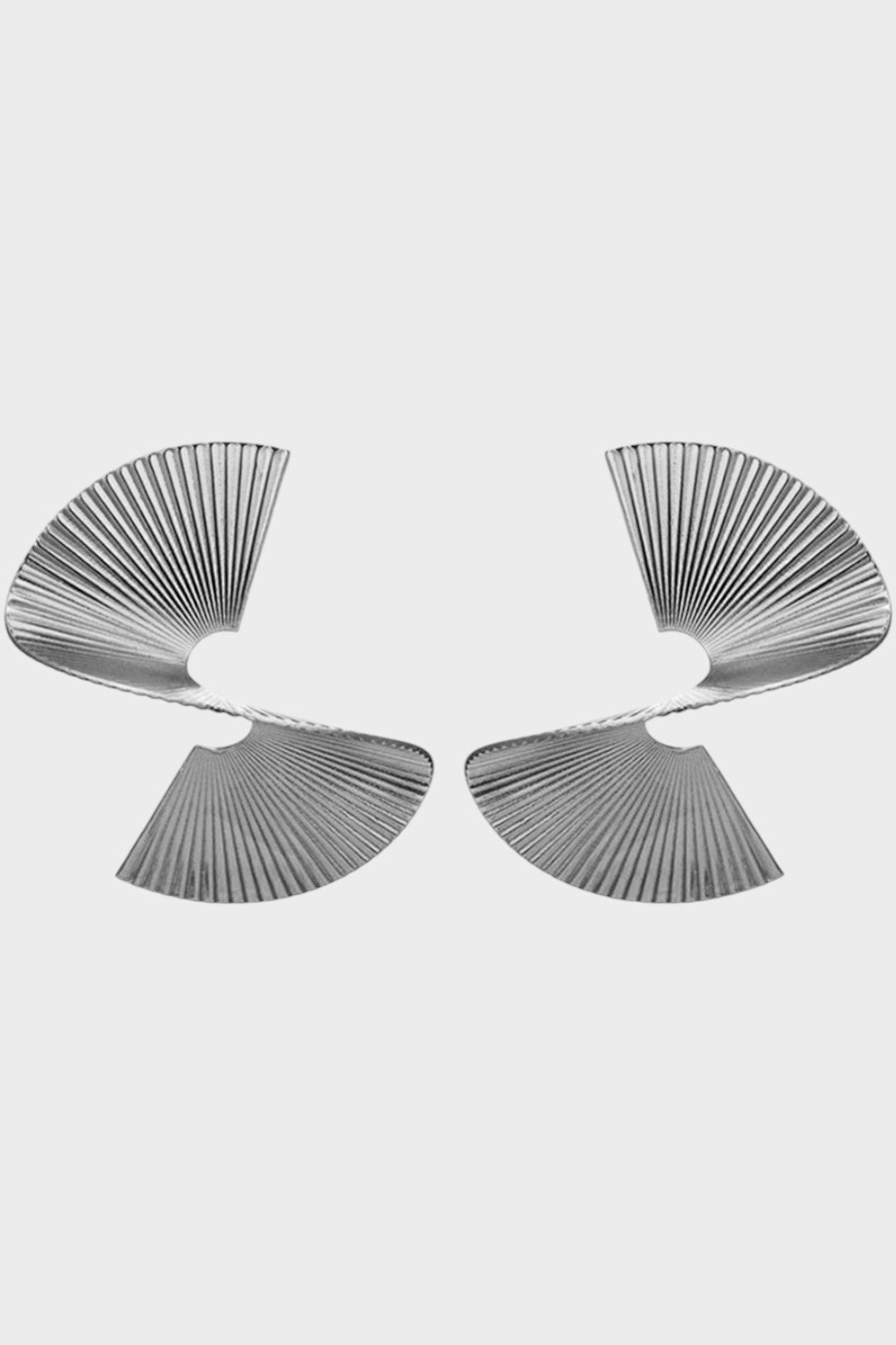 Lavinia – Cercei plisați cu design sculptural