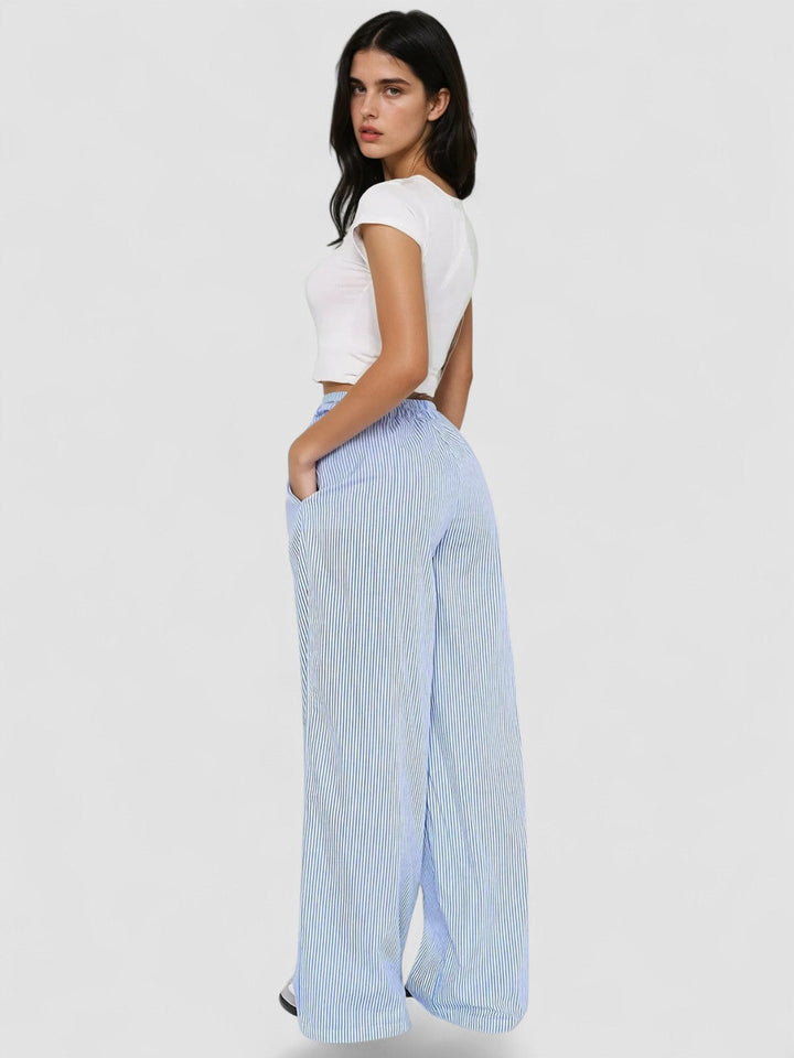 Pantaloni largi cu talie înaltă elastici, cu dungi