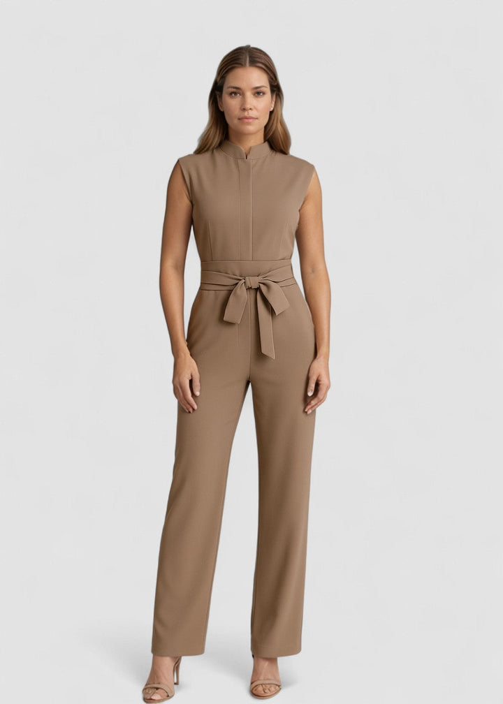 Greta – Salopetă de Damă Elegantă cu Curea și Pantaloni Largi