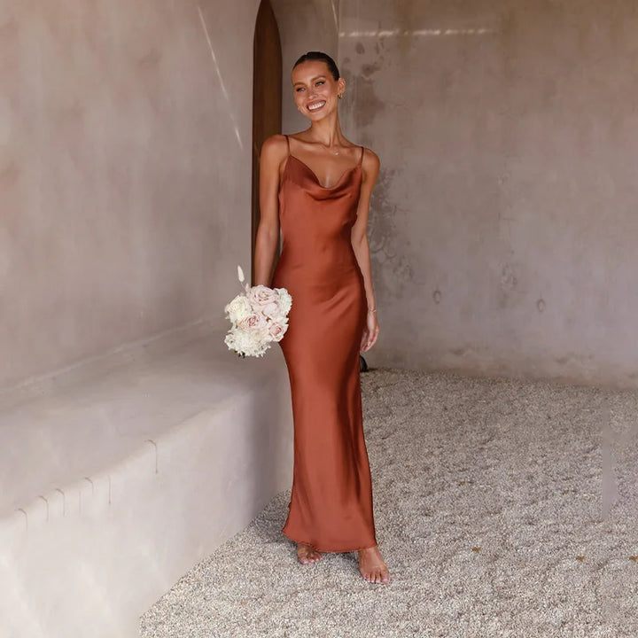 Daira – Rochie Lungă de Damă Elegantă din Satin