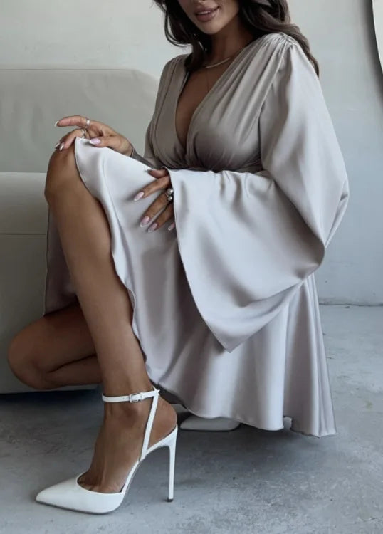 Darla – Rochie de Damă Elegantă Satinată cu Mâneci Largi