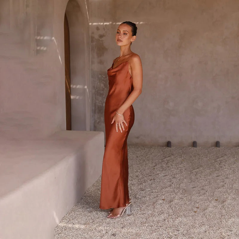 Daira – Rochie Lungă de Damă Elegantă din Satin