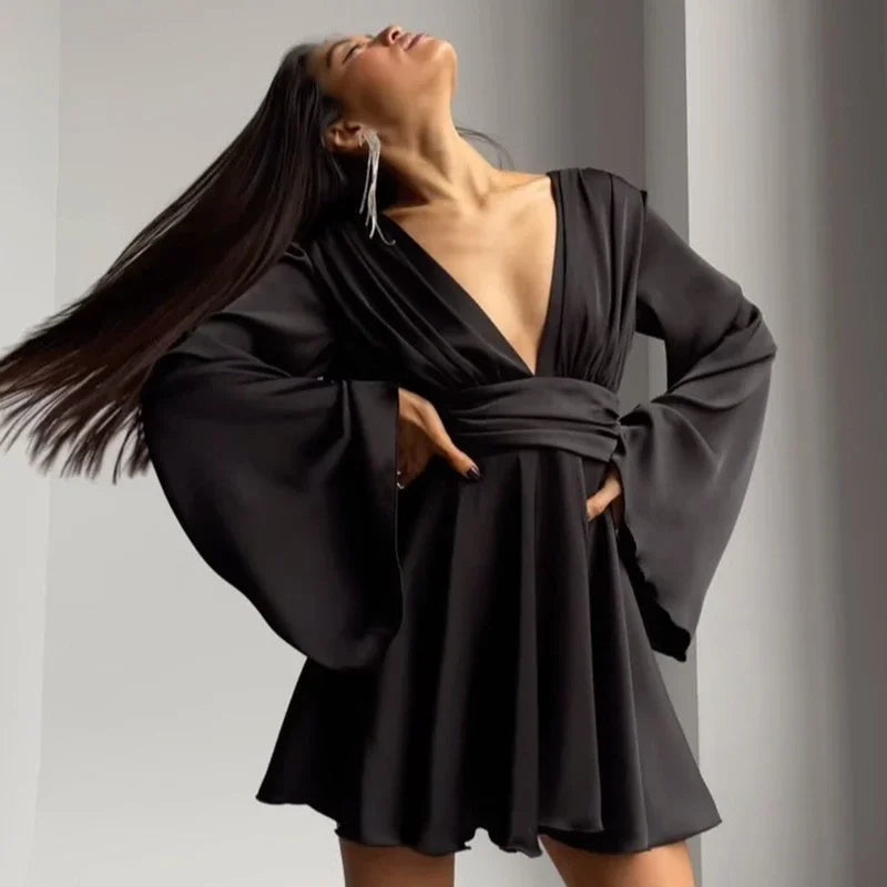 Darla – Rochie de Damă Elegantă Satinată cu Mâneci Largi