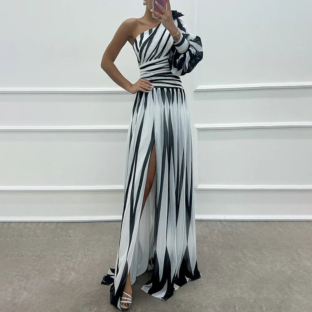 Liva – Rochie de Vară Damă, Material Respirabil și Croi Elegant