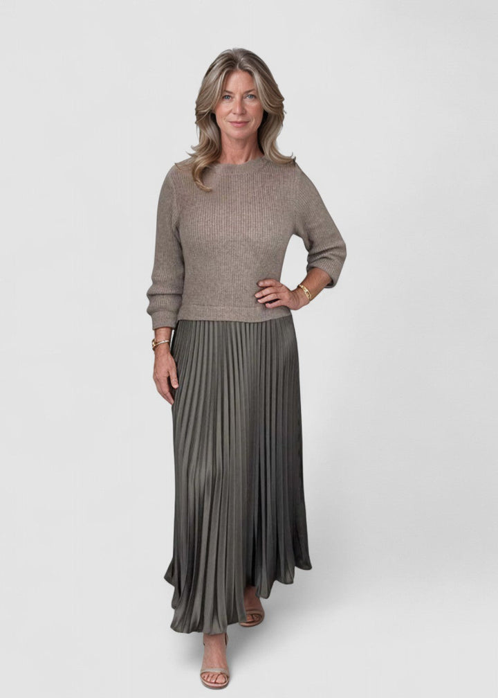 Clara – Set de Damă Elegant cu Pulover și Fustă Plisată Midi